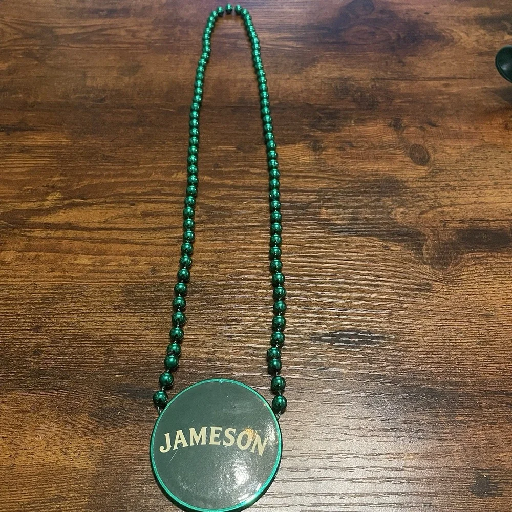 ✅ Jameson Irish Whiskey Party Beads Green St Patricks Day Necklace #️⃣0110-0115